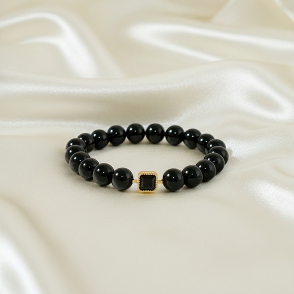 Onyx Bracelet - Picture 2 of 5